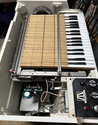 Mellotron-Elton John's M400S with tape frames